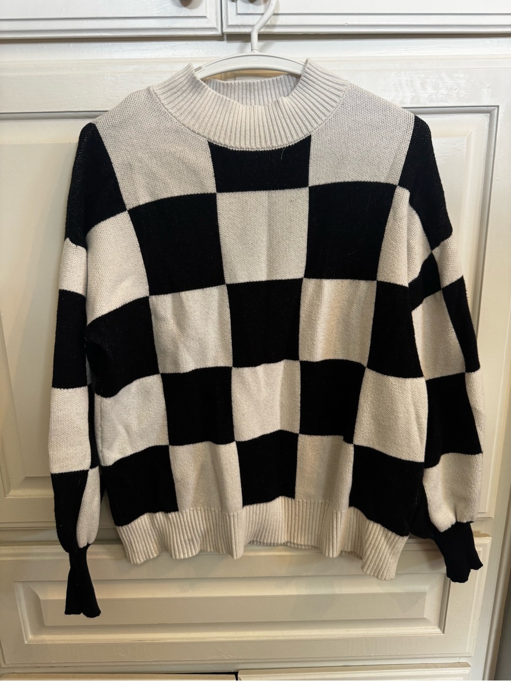 Women’s Black & White Checker Knit Sweater - Relaxed Fit